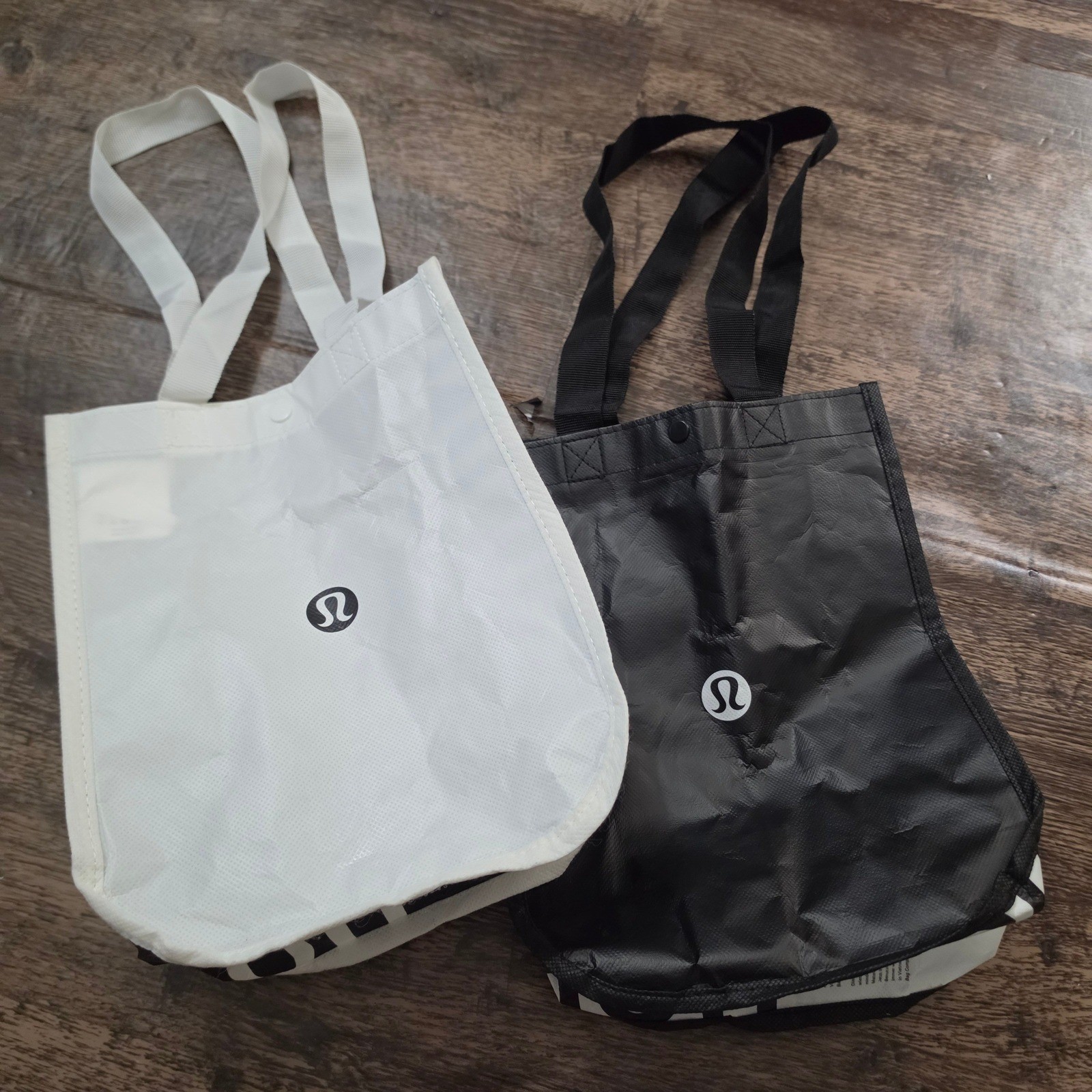 LULULEMON Reusable Tote Bags Womens Small Black White Set of 2 Eco Shopper Snap