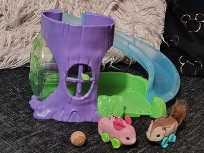 Little Live Pets Lil flauschiges Baumhaus Spielset mit Chipmunk und Hase 