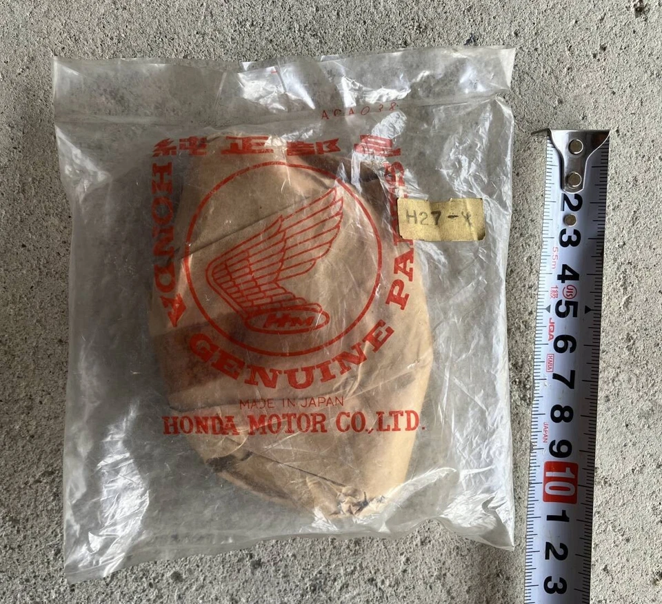Tapa del tanque de combustible genuino Honda CB400 Four CB450K CL450K CB500T 17510-323-310 NUEVO DE STOCK Foto 2 de 3