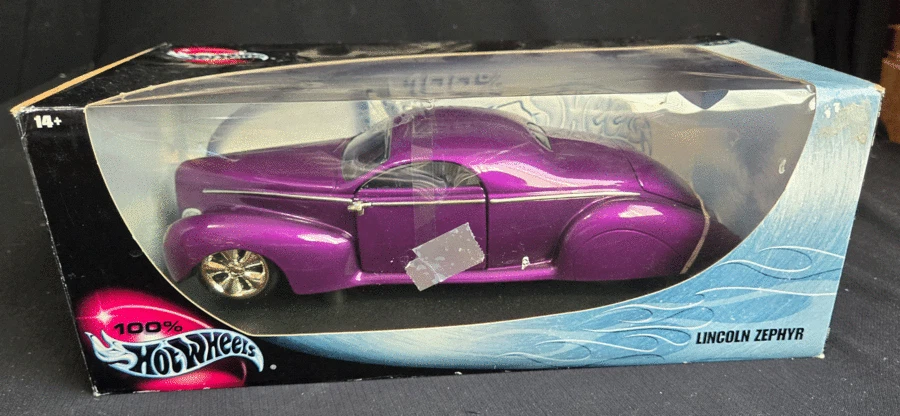 Hot Wheels Lincoln 1:18 Scale Diecast Cars, Trucks & Vans for sale