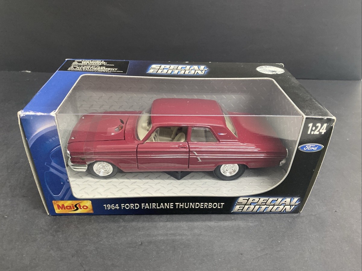 ミニカー Maisto 1964 FORD FAIRLANE THUNDERBOLT 1964 Ford Fairlane Thunderbolt Special Edition Maisto 1/24