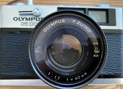 OLYMPUS 35 DC Early model 35mm Film Camera F.Zuiko 40mm f/1.7 Lens