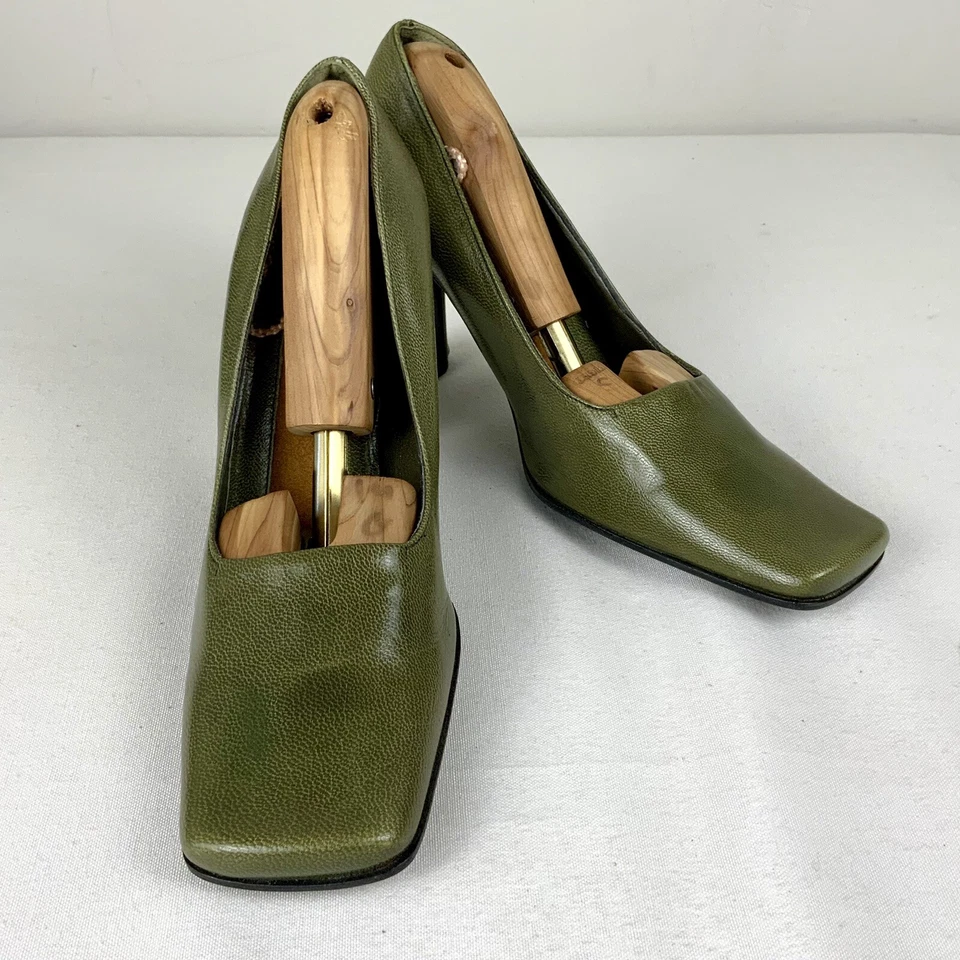 BCBG Maxazria итальянский кожаный квадратный носок насос оливковый зеленый каблуки размер 6,5 - Изображение 4 из 4