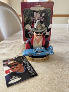Richard Petty NEW 1998 Ornament Hallmark Collector Series MINT