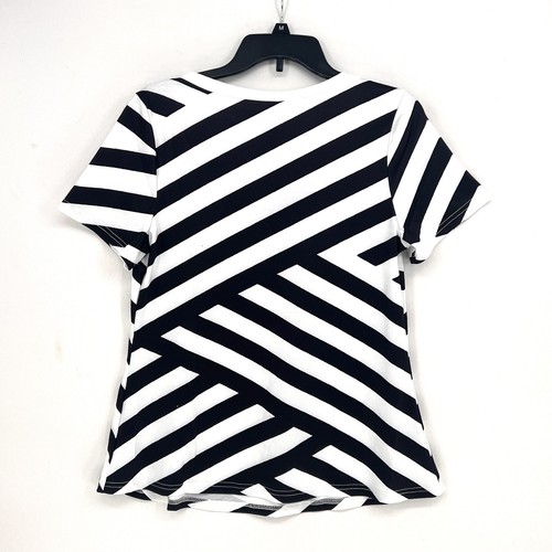 Just Fashion Now T-Shirt Lot Of 2 Women Size S Ombre Woven Striped Black White - Picture 11 of 11