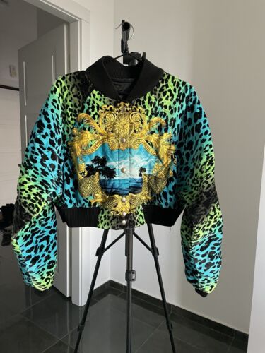 Versace x H&M Cropped Baroque Print Velvet Bomber Jacket Size 40, US 10 - Picture 1 of 14