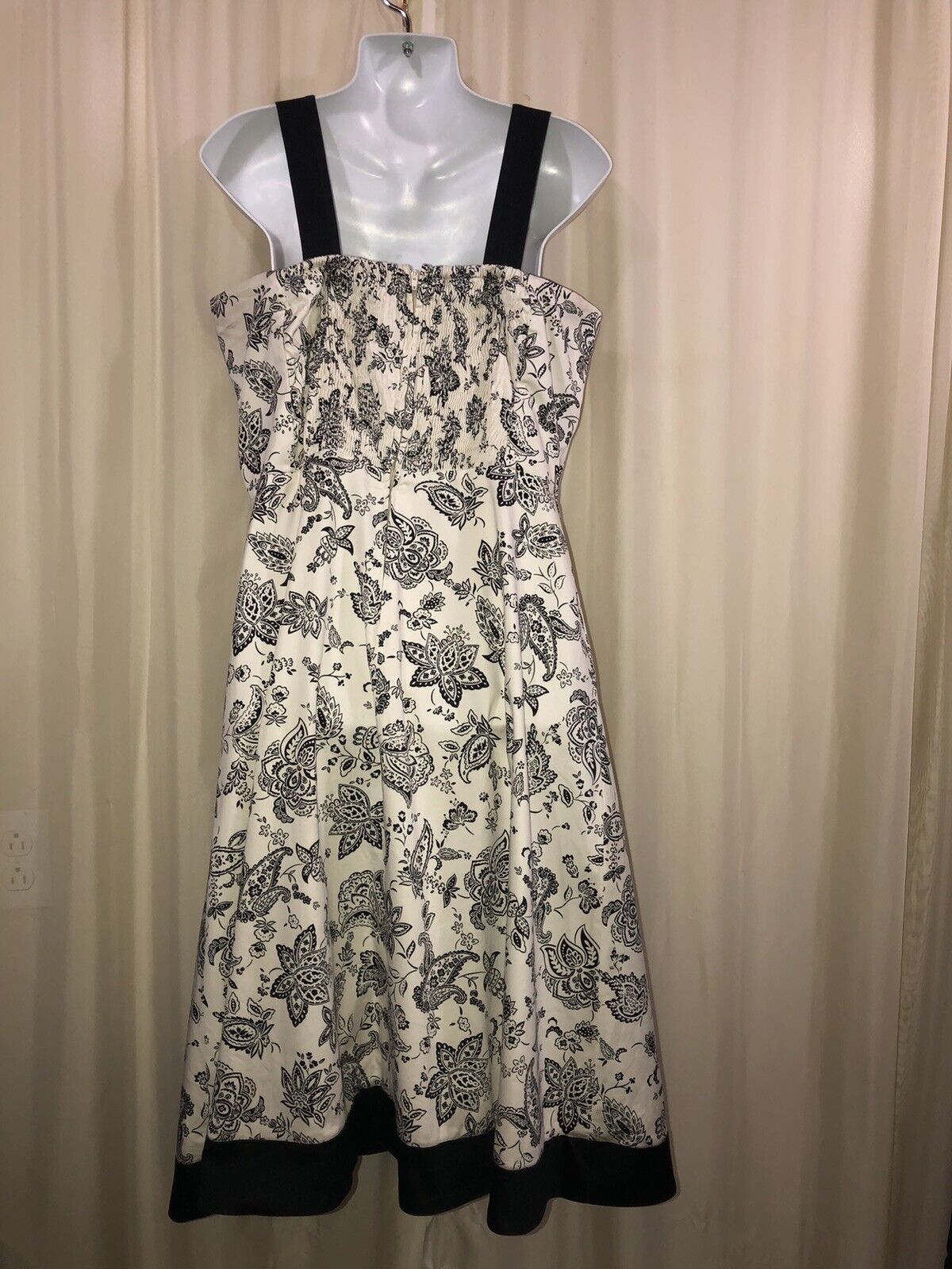 MADISON LEIGH Summer Dress Size 10 Black & White Floral
