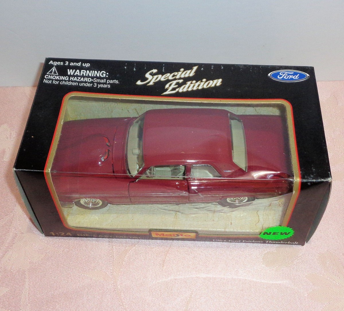 Maisto Car Model 1964 Ford Fairlane Thunderbolt 1:24 Maroon Red