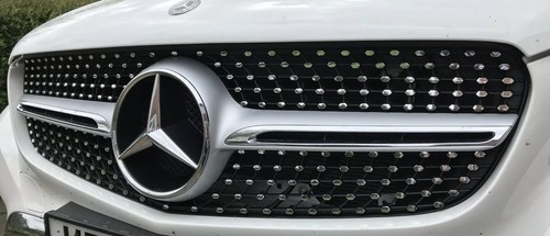 Mercedes Benz CLA C117 Chrome Silver Stickers/Decals For Diamond Grille - Picture 6 of 11