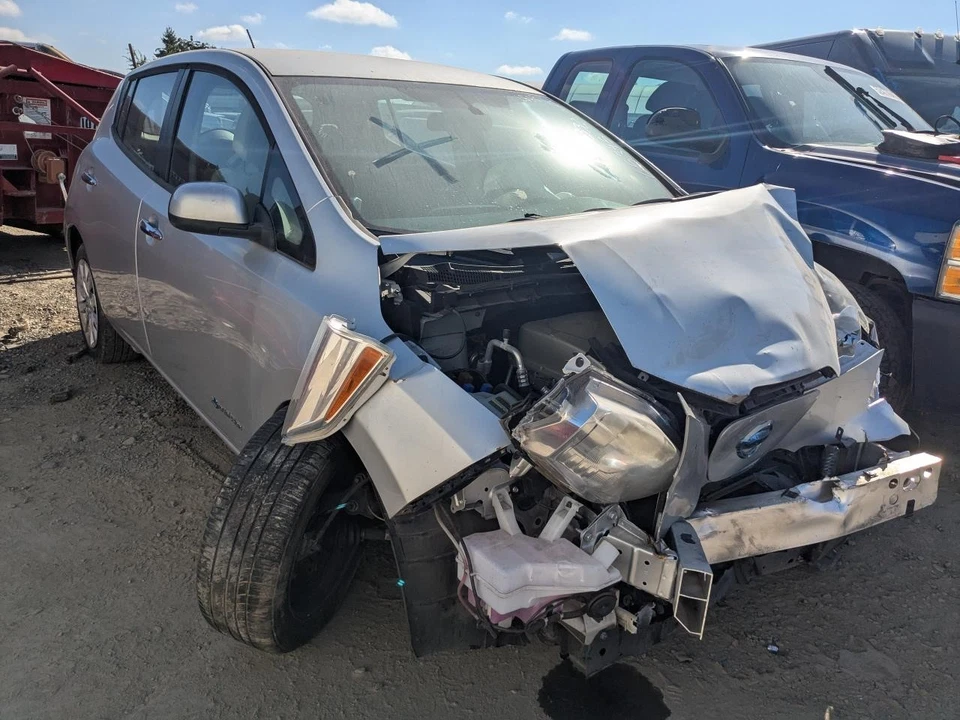 Used Front Left Door Window Regulator Front fits: 2015 Nissan Leaf electric Fron — 第 4/4 张图片