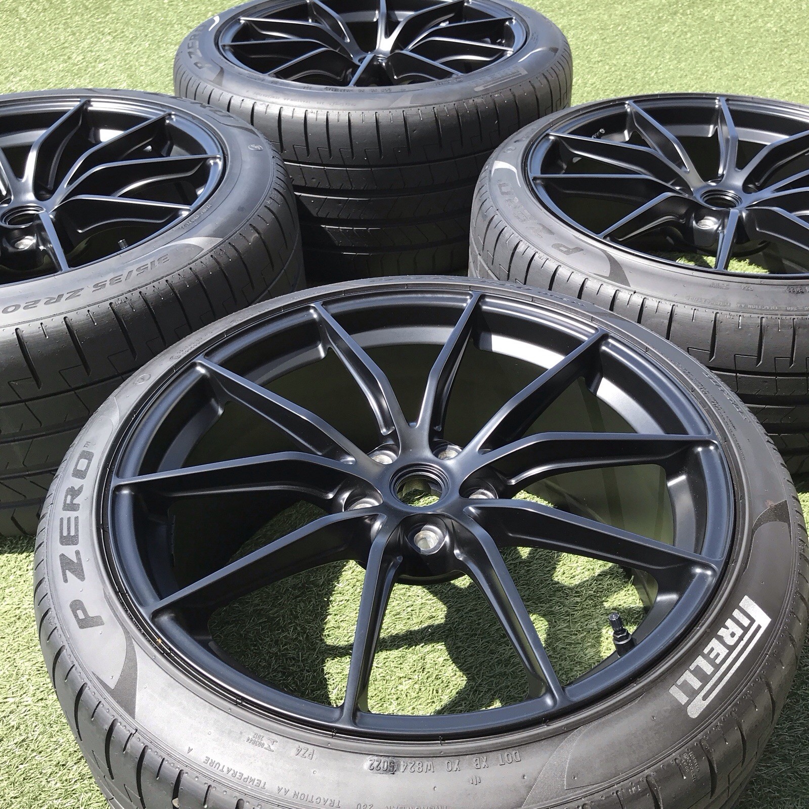 FERRARI 812 GTS RIMS TIRES TPMS OEM GENUINE SET BLACK 313695 232606 131696 WHEEL