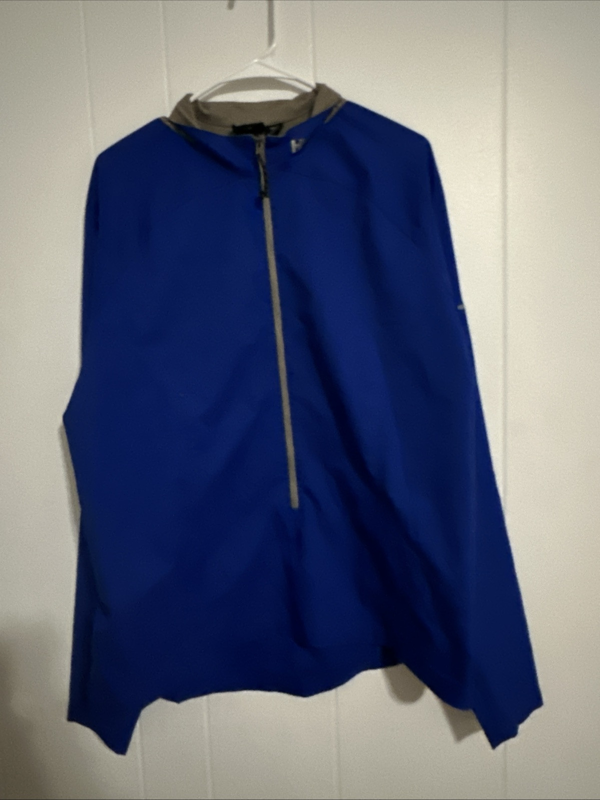 Helly Hansen Pullover Light Jacket Large - image 1