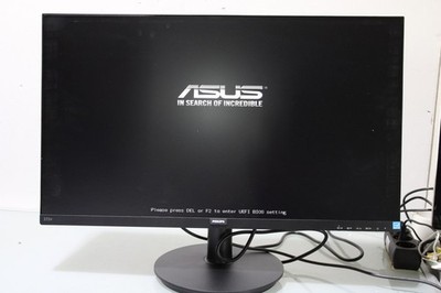 Philips 272V8A Monitor 68,6 cm (27 Zoll) beschädigt 