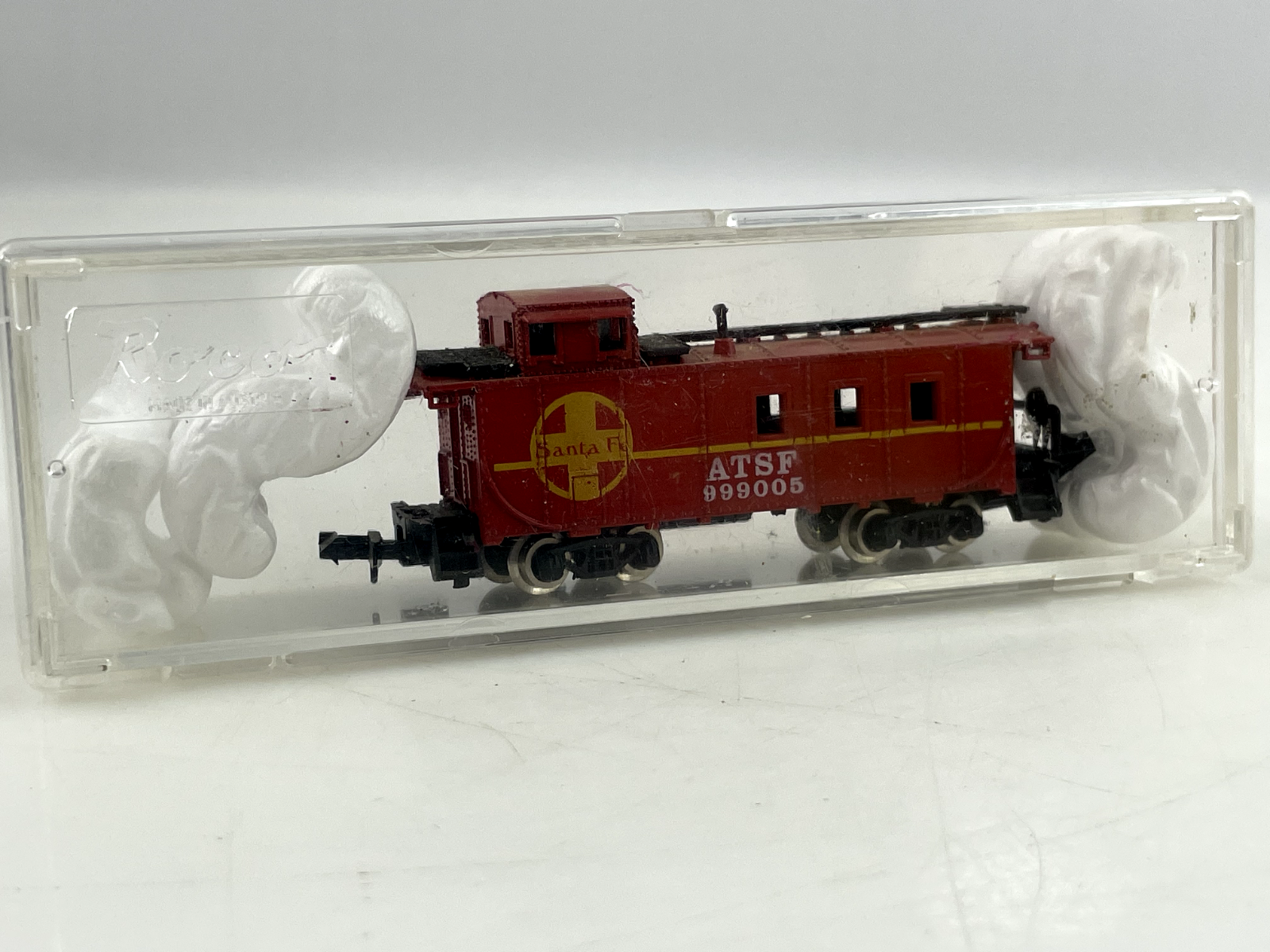 Model Power N Scale Santa Fe CUPOLA Caboose ATSF #999005 | eBay