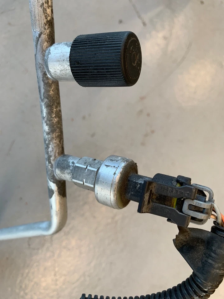 Всасывающий шланг переменного тока в сборе для 2008-2010 Chevrolet Malibu Pontiac G6 2,4 л - Изображение 4 из 4