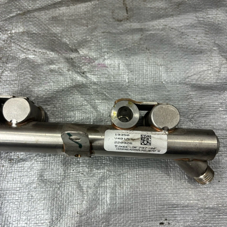 Ford Transit Connect 2017 2,0 L carril de inyección de combustible JX6E-9F797-AF fabricante original Foto 3 de 4