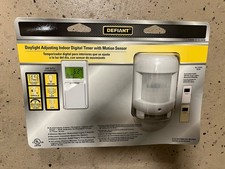 Defiant Daylight Adjusting Indoor Digital TImer W/ Motion Sensor 1000 015 589