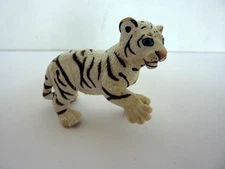 Safari Ltd STANDING WHITE Siberian TIGER CUB African Wildlife Figure