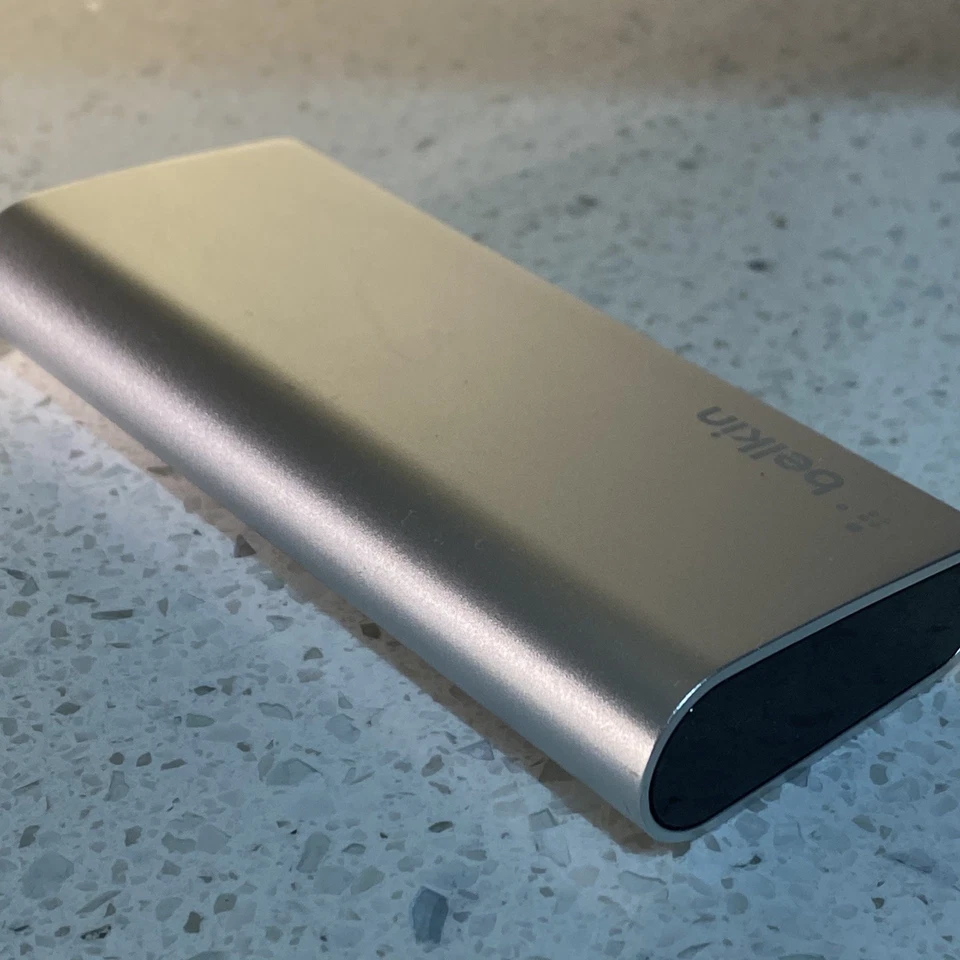 Belkin F4U073 4-Port USB 3.0 hub SuperSpeed Ports Aluminum - Image 4 of 4