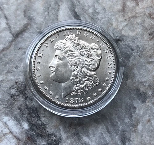 1878-S MORGAN SILVER DOLLAR IN BU CONDITION.