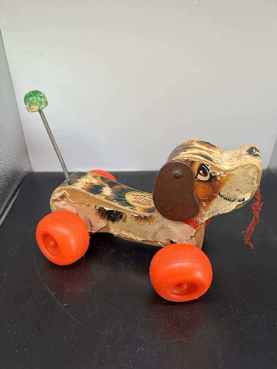 Vintage Fisher Price Little Snoopy Pull Toy Wood # 693 7 1/4 Long