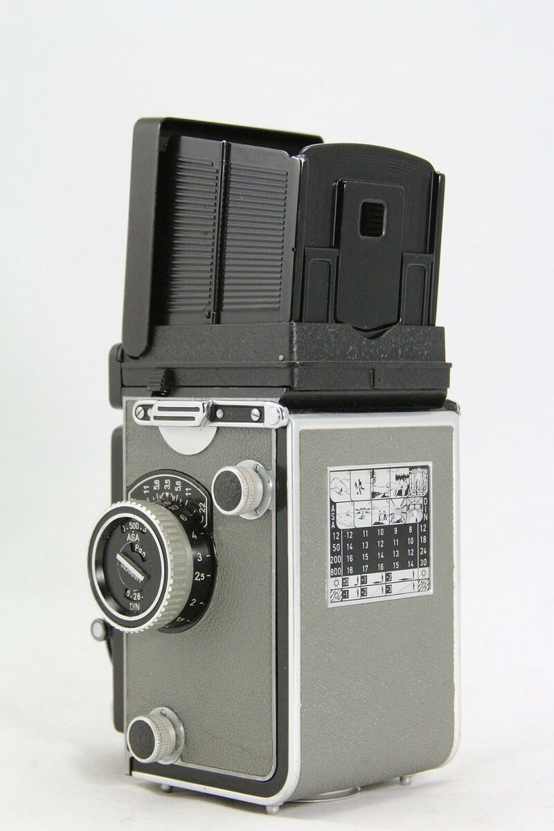 Rollei Rolleiflex T Gray type 1, vintage 6x6 camera, lens Zeiss Tessar 3.5/75mm Rollei Rolleiflex T Gray type 1, vintage 6x6 camera, lens Zeiss Tessar 3.5/75mm