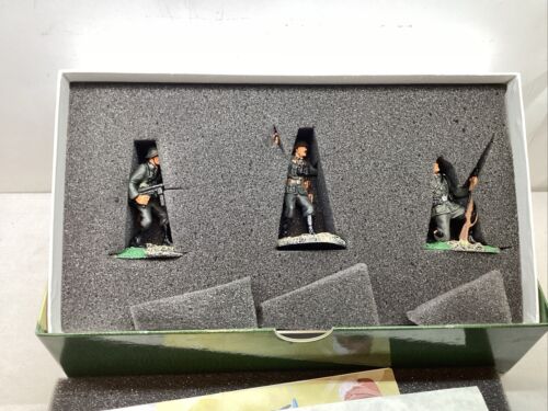W. Britain- 17144 German Wehrmacht- Assault Set in box #MS6852 - Picture 2 of 5