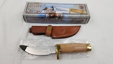 Chipaway Classics Chickasaw Skinner 7.75" Overall Stainless Blade Olive Wood