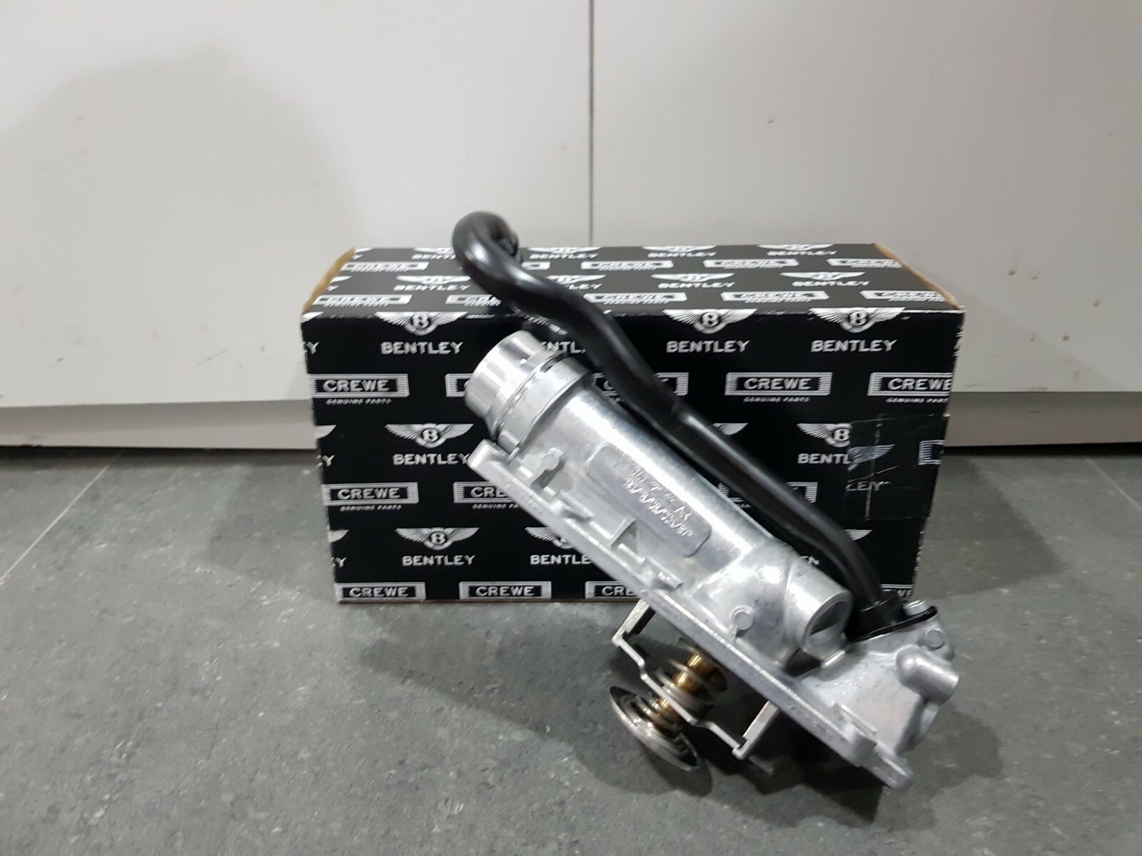 Bentley Continental Gt Gtc & Flying Spur Coolant Thermostat