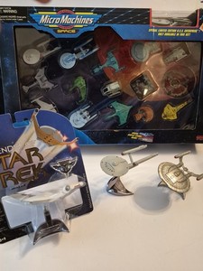 Vint. 1993 Star Trek Micro Machines Collector's Set Galoob Johnny Lightning Lot