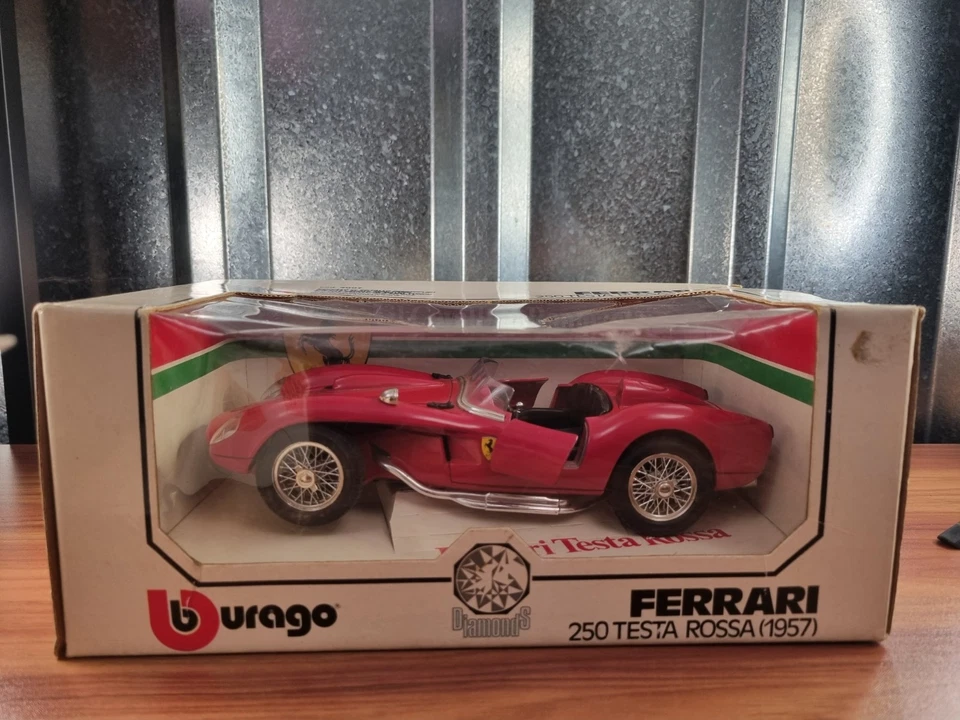 Burago Rojo Ferrari 250 Testa Rossa 1957 1/18 Die-Cast Metal Modelo Coche De Colección Bx Foto 4 de 4