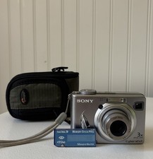 Sony DSC-W5 Cyber-shot 5.1MP 3x Zoom Digital Camera W/ Case and Memory Card