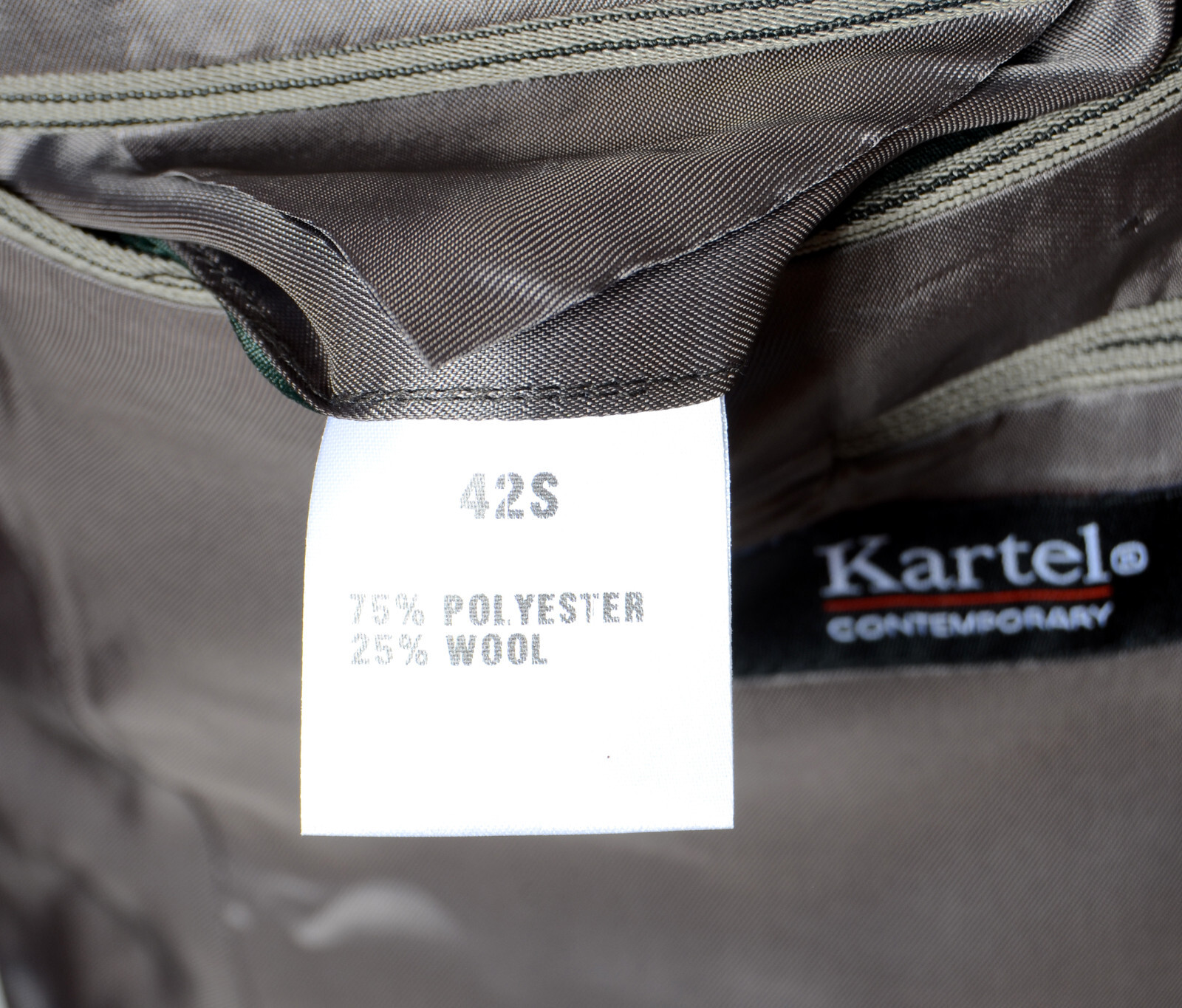 Kartel Corduroy 3 Piece Suit Mens Size UK 42S Pleated Front Trousers