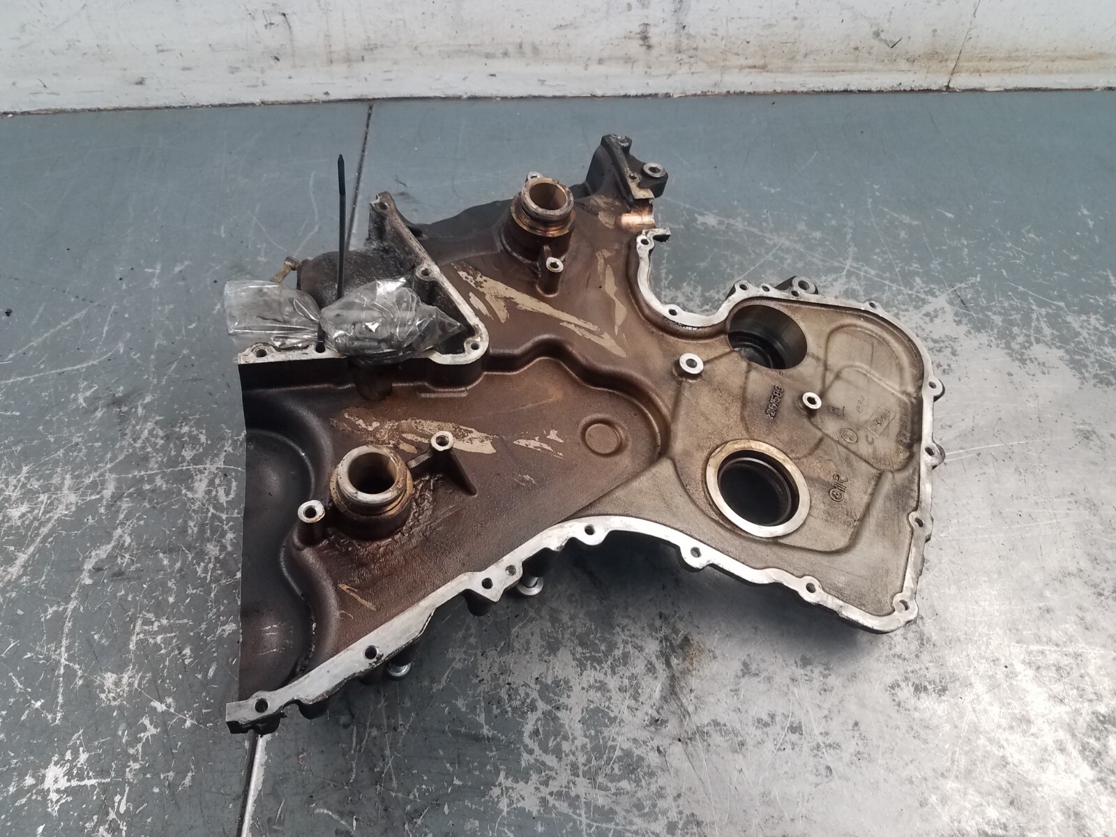 2012 Ferrari FF F140 EB V12 6.3L Front Crankcase Cover #8196 Z4