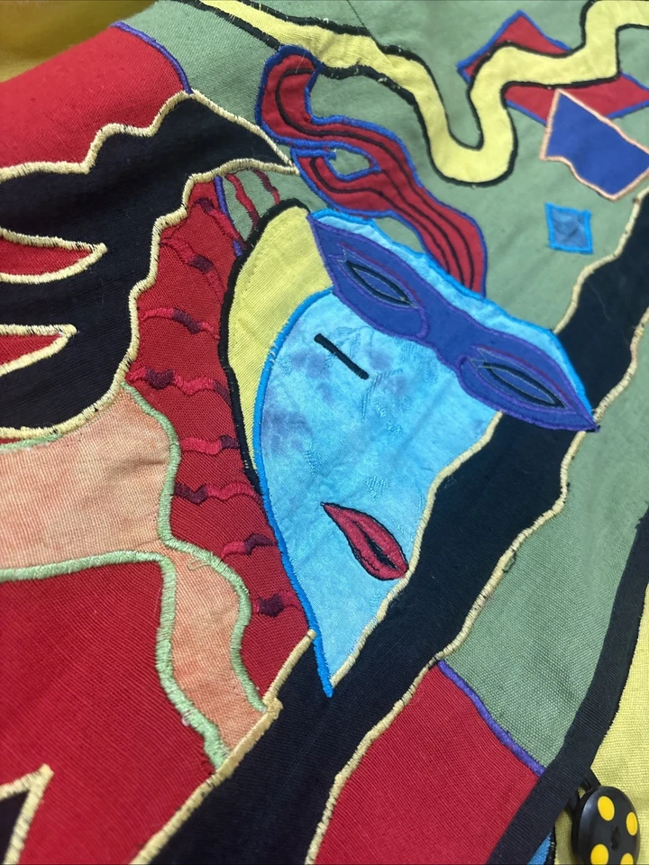 Chaqueta de pintura vintage para mujer Allure bordada con botones. Talla XL Foto 3 de 4