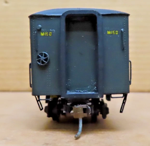 Hallmark Brass M-160 Gas Electric Locomotive ATSF 1/87 HO Scale - Image 4 of 4