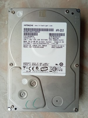 Hitachi HGST 1TB Festplatte HDT721010SLA360 SATA HDD 3,5''