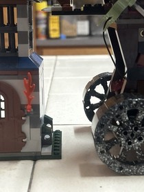 LEGO Castle 7037 Tower Raid Vintage Complete Medieval Set With Both Manuals