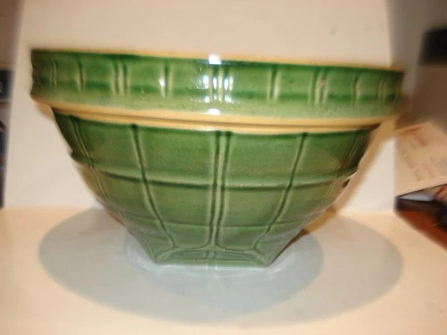 ANTIQUE MCCOY POTTERY WINDOW PANE BOWL YELLLOWWARE STONEWARE GREEN 9 SHIELD #4