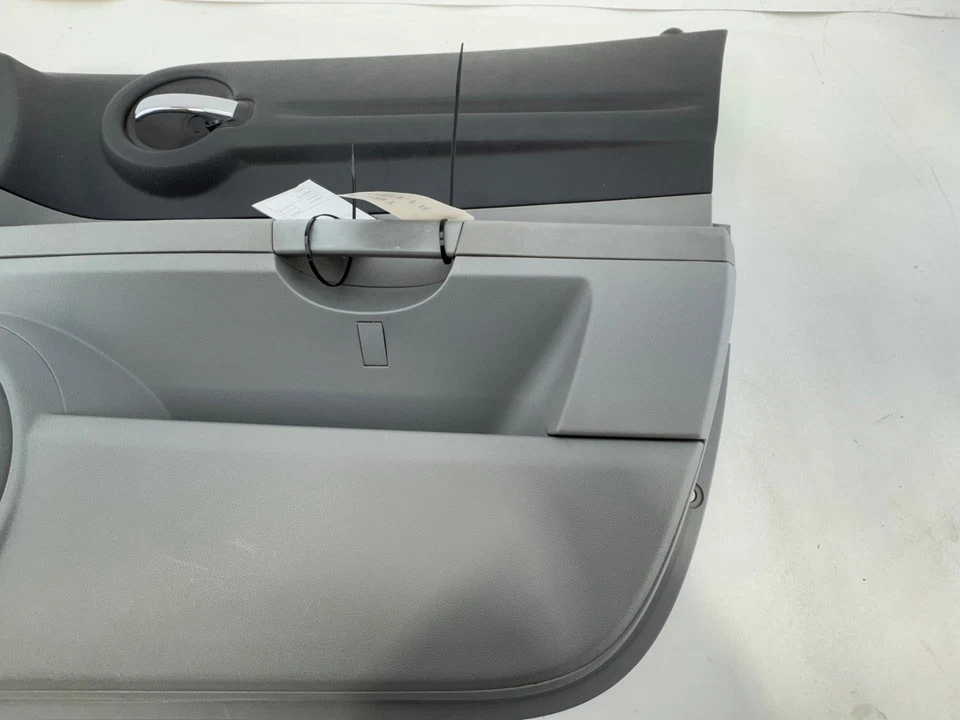 2006 - 2007 道奇 Magnum 右前门板装饰盖 Oem — 第 3/4 张图片