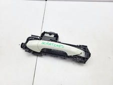 EXTERIOR DOOR HANDLE FRONT LEFT SIDE IN WHITE MERCEDES BENZ CLA C117 2016