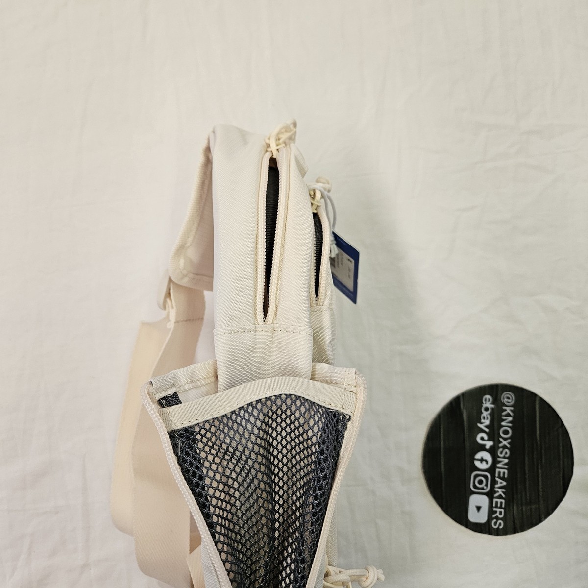 Adidas Unisex Utility 4 Sling Bag - Wonder White Adidas Utility 4 Sling Bag Wonder White Crossbody OSFA  main image 2