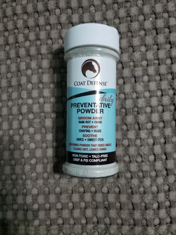 Coat Defense Daily Preventative Powder for Horses Non-Toxic
