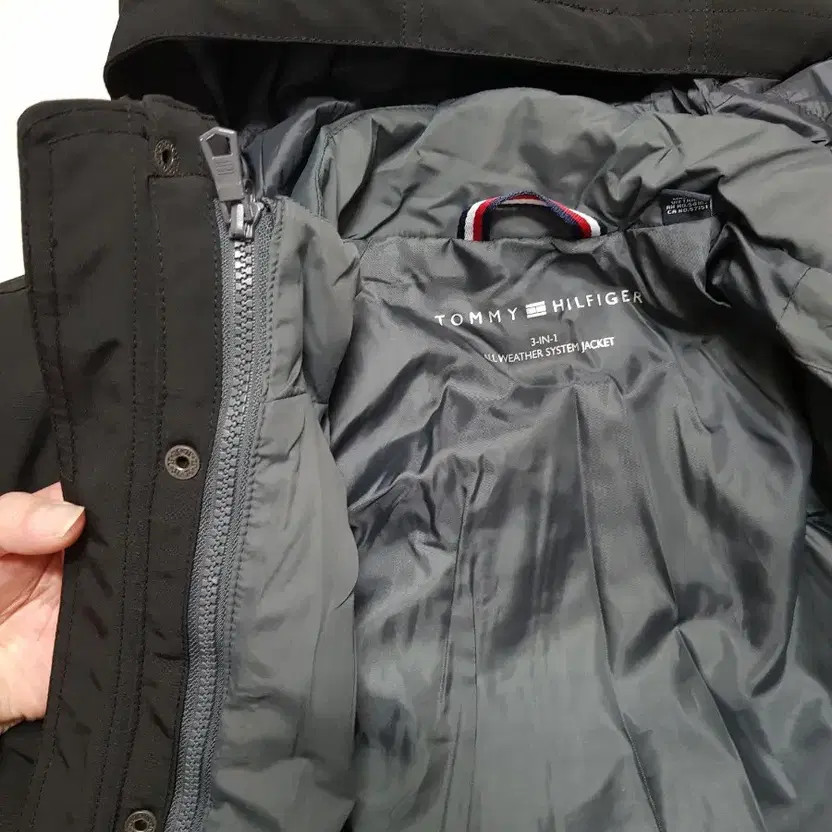 Tommy Hilfiger 3-in-1 Padded Jacket & Coat, Size 100, New thumbnail 9