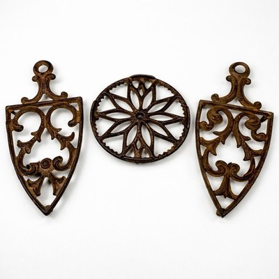 VTG Cast Iron Trivets Ornate Primitive Farmhouse Kitchen Décor Rustic Set of 3