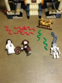 LEGO 7621 Indiana Jones: Indiana Jones and The Lost Tomb COMPLETE NO BOX