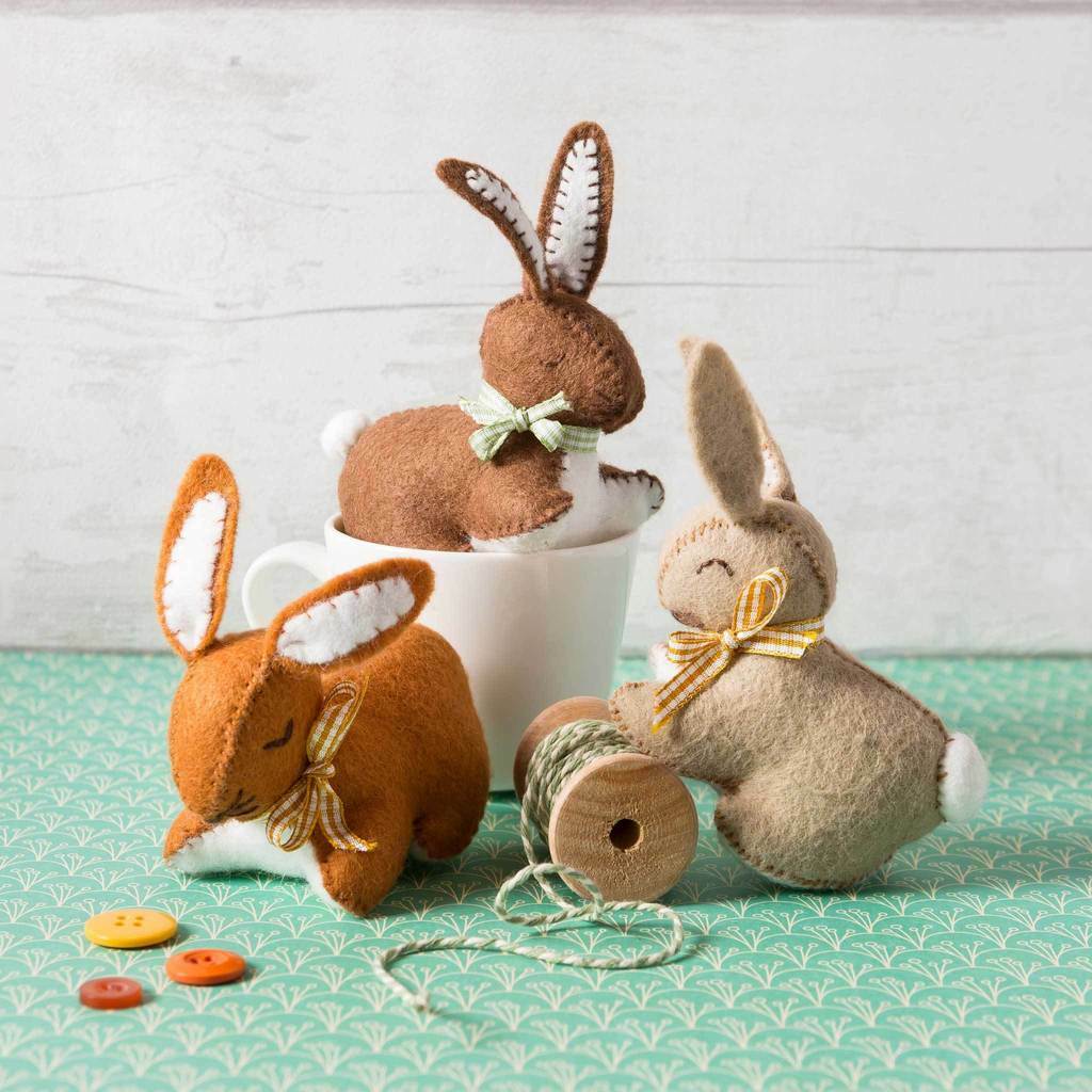 Corinne Lapierre Felt Bunnies Craft Kit - Sewing Decorations Easter
