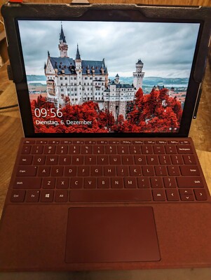 Microsoft Surface Go 128 GB, Wi-Fi, 10 in - Silver + Accessories 