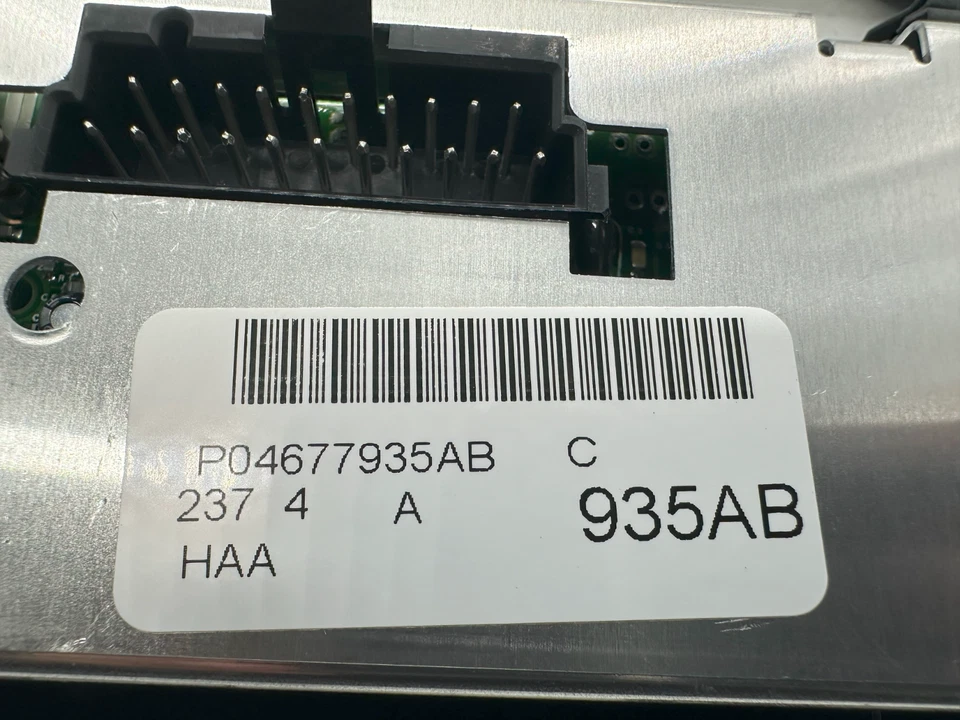 New OEM Mopar AC Climate Control 1995-2001 Chrysler Voyager P04677935AB Foto 4 de 4