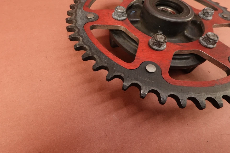 2016 13-16 Triumph Street Triple R Rear Wheel Hub & Sprocket - Image 4 of 4